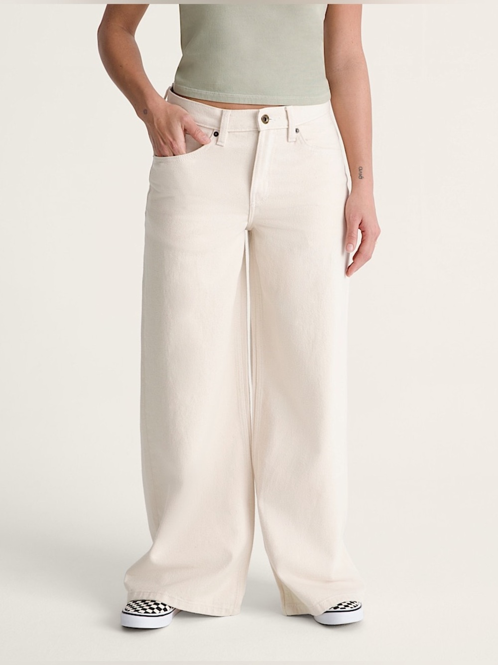 NWT VANS Check-5 Low Rise Extra Baggy Jeans In Ecru SZ-30